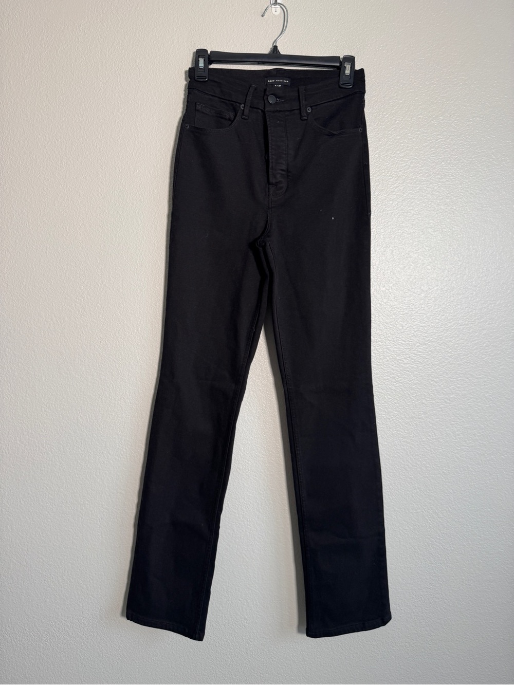 Good American Good Icon Level Jeans in Black - 4